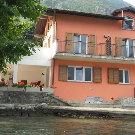 Sleeps 12